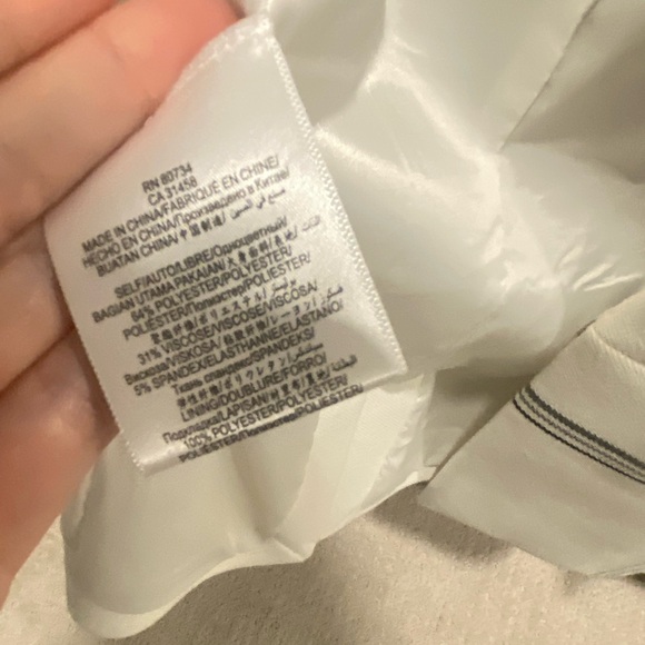 BCBG Cape Blazer w/ Fish Hook Front Closure - Picture 4 of 7